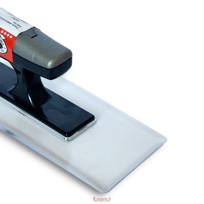 Терка для оздоблень прозора (трапеція) з заокругленими кутами 240х110мм пластикова ручка OLEJNIK