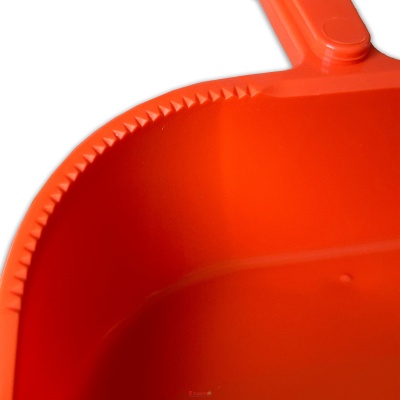 Совок з резинкою та щітка змітка